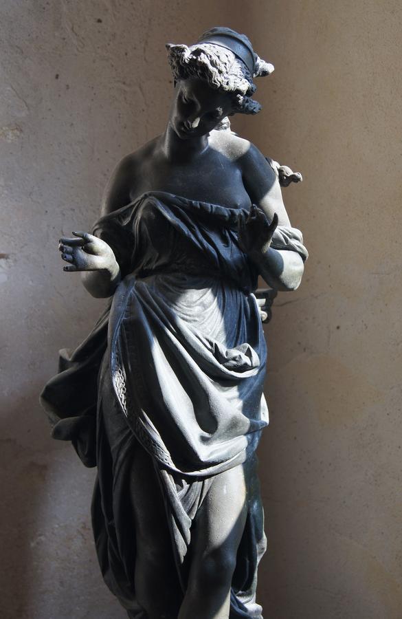 La Villa Mazarin Aigues-Mortes Luaran gambar The statue of the Virgin Mary